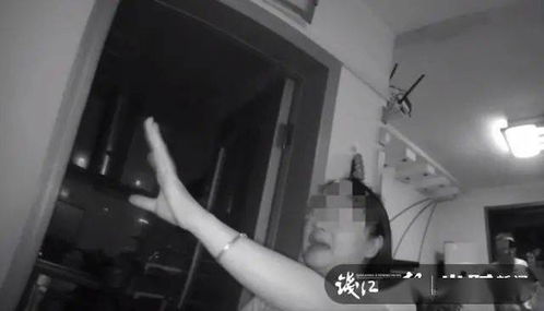 19岁女孩3点起床帮妈妈卖烤牌走红