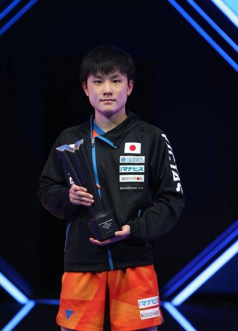 张本智和夺冠后的激动与感恩