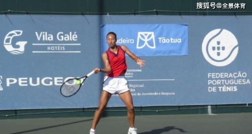 郑钦文闪耀WTA年终总决赛,首胜荣耀揭幕 郑钦文闪耀WTA年终总决赛,首胜荣耀揭幕