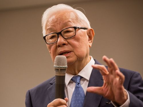 张忠谋的决策，黄仁勋与台积电CEO之位的缘分