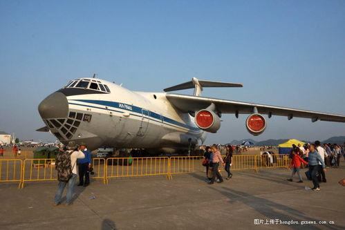 珠海航展伊尔-76机翼被当成遮阳伞_伊尔76 翼展