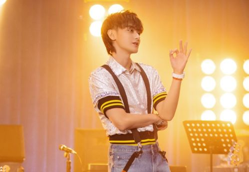 黄子韬徐艺洋官宣结婚