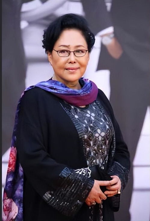 74岁斯琴高娃自曝近况 74岁斯琴高娃自曝近况