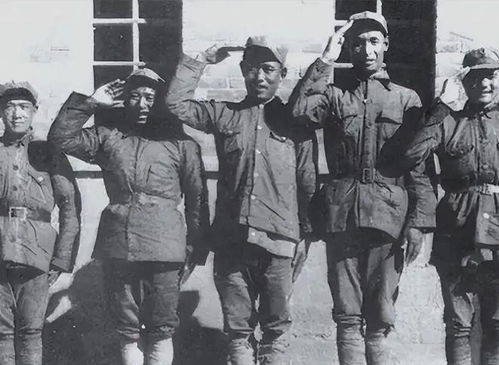 郑丽文祭拜吴石将军 鞠躬献花