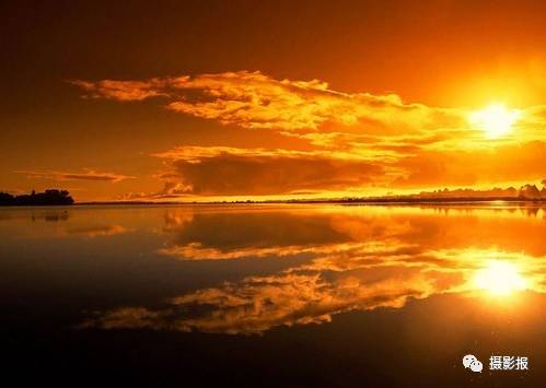 女子爱看日出日落 双眼被“晒伤” 女子爱看日出日落 双眼被“晒伤”