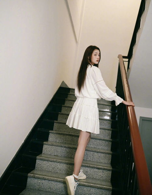 关晓彤带庄筱婷回上海交大_关晓彤 上海
