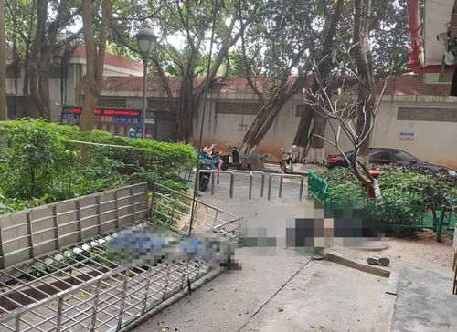 长沙一小区楼栋周围下沉2米多