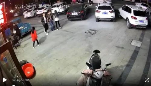 警方回应“爆炸后女子跳楼求生”
